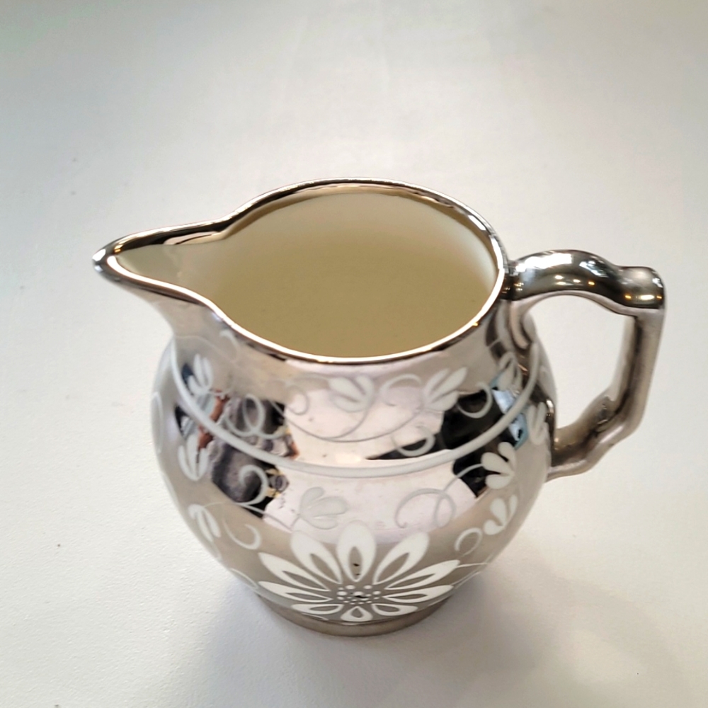Petite Vintage creamer